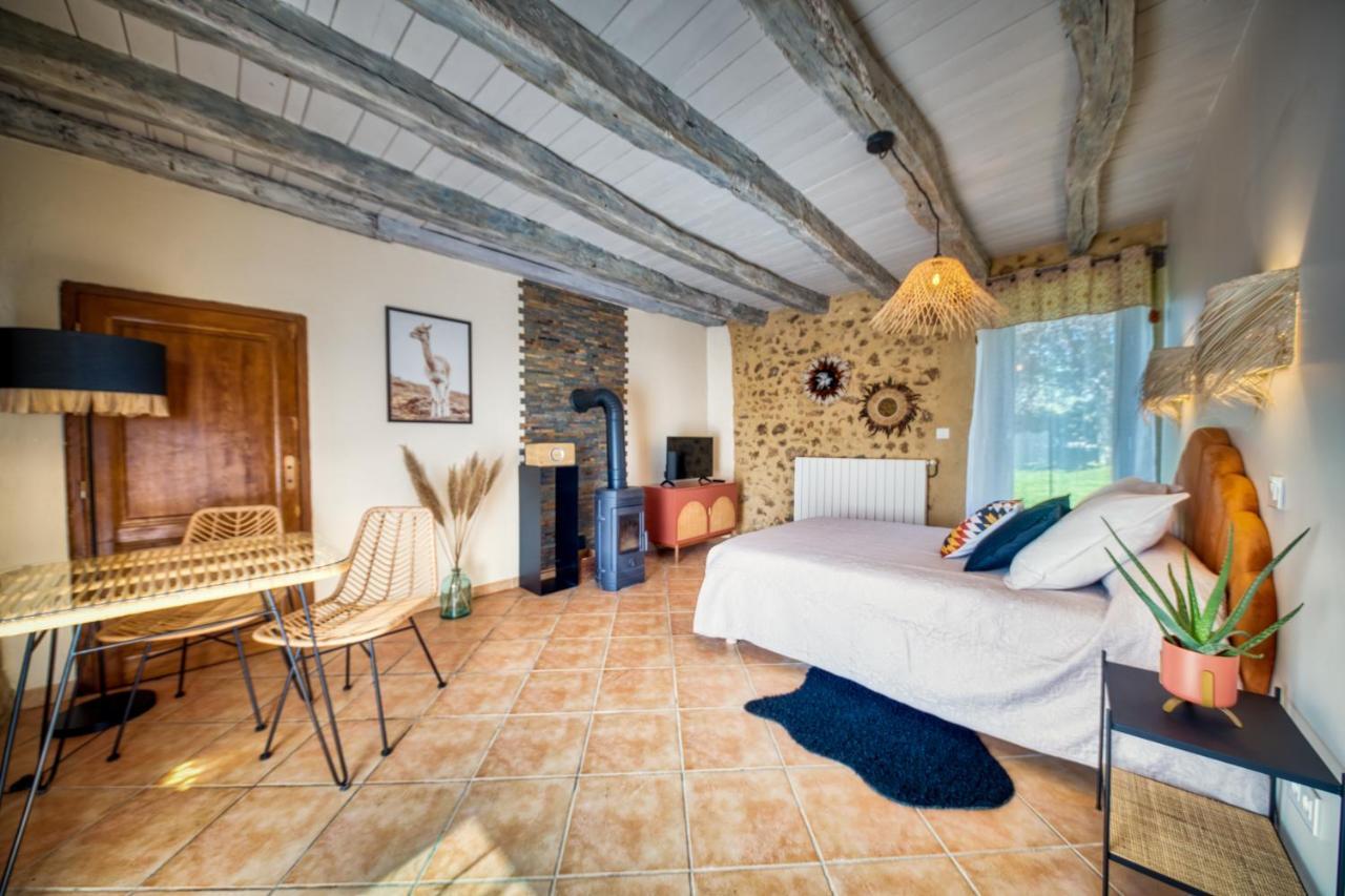 La Fermette Du Perougord A Rouffignac-St-Cernin Perigord Noir Bed & Breakfast Exterior photo